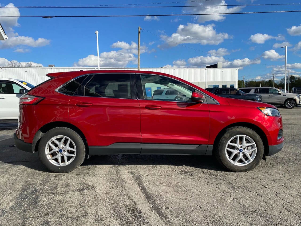 Used 2022 Ford Edge SEL image 8