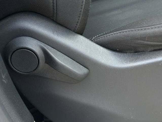 Used 2023 Chrysler Voyager LX FWD image 28
