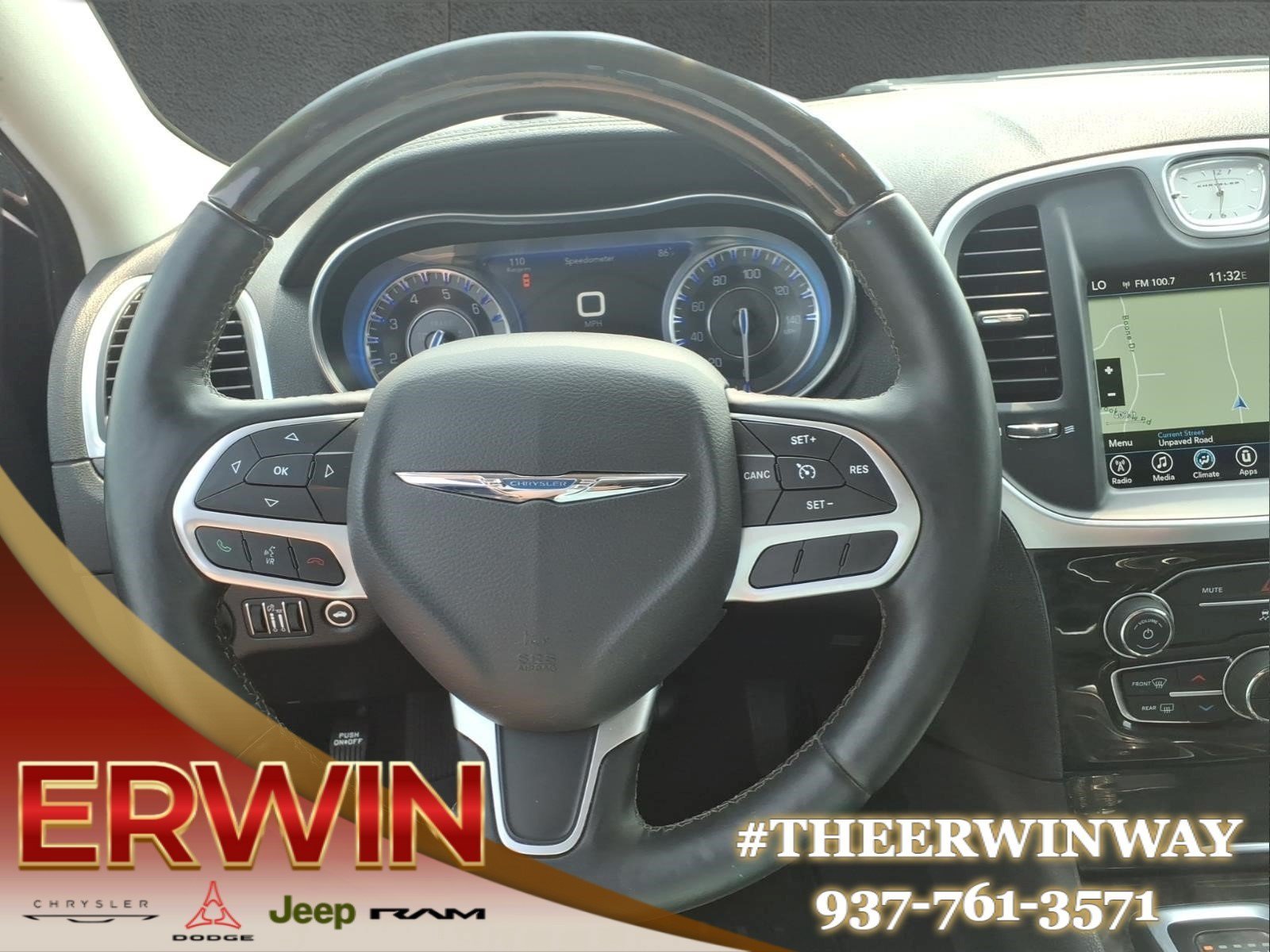 Used 2017 Chrysler 300 C AWD/4WD image 17
