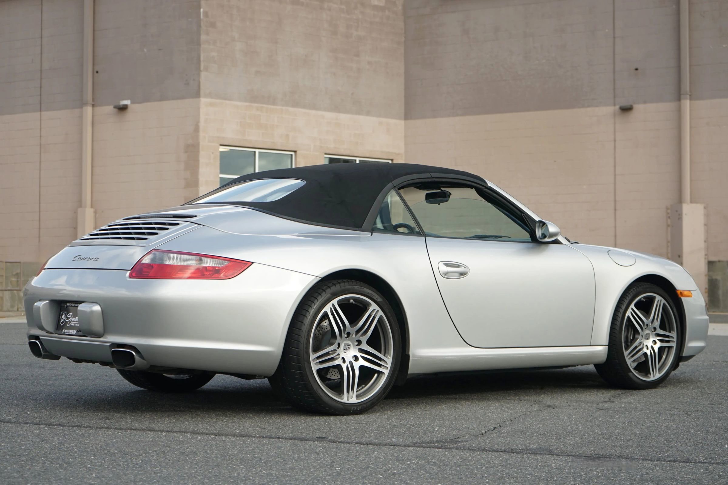 Used 2007 Porsche 911 Carrera image 8