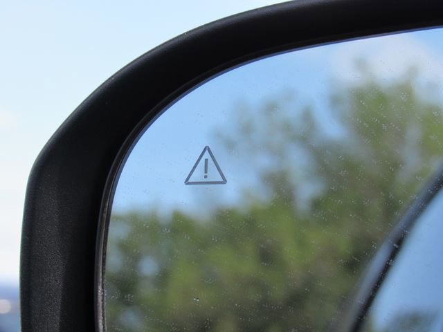 Used 2023 Kia Telluride EX w/ EX Captain's Chair Package image 34