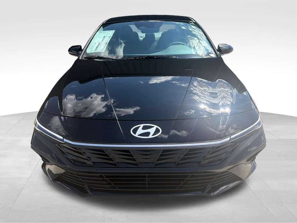New 2026 Hyundai Elantra SE FWD image 11