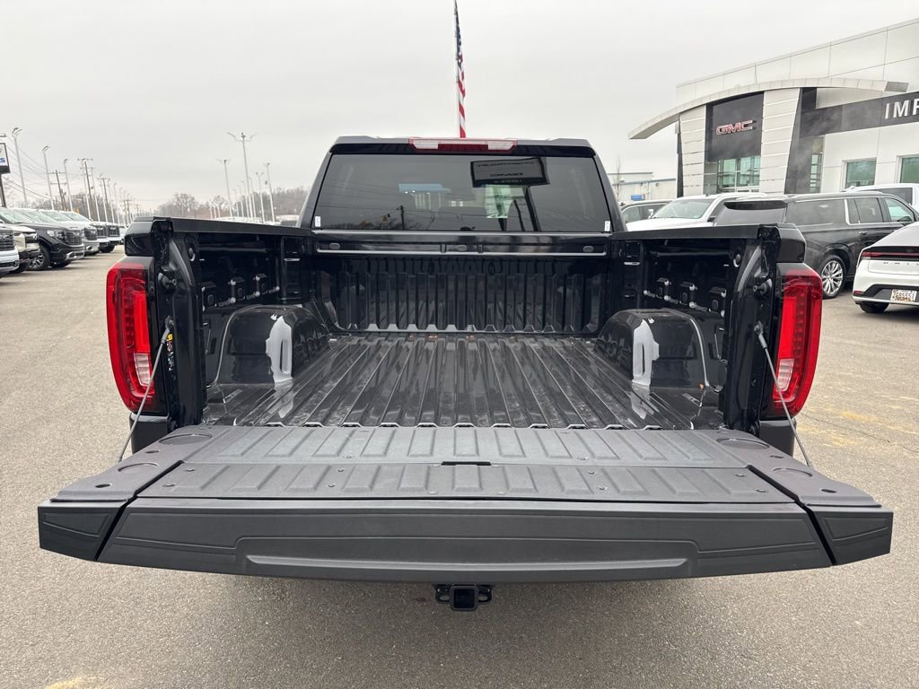 Used 2026 GMC Sierra 1500 SLT image 31