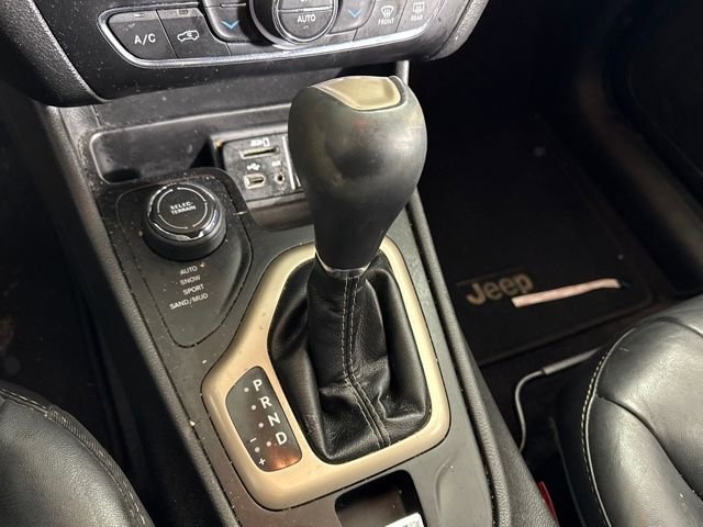 Used 2016 Jeep Cherokee High Altitude image 23