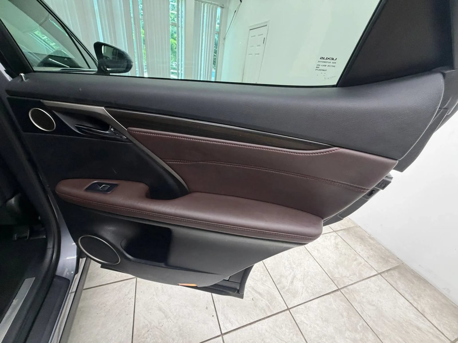 Used 2017 Lexus RX 350 AWD w/ Premium Package image 18