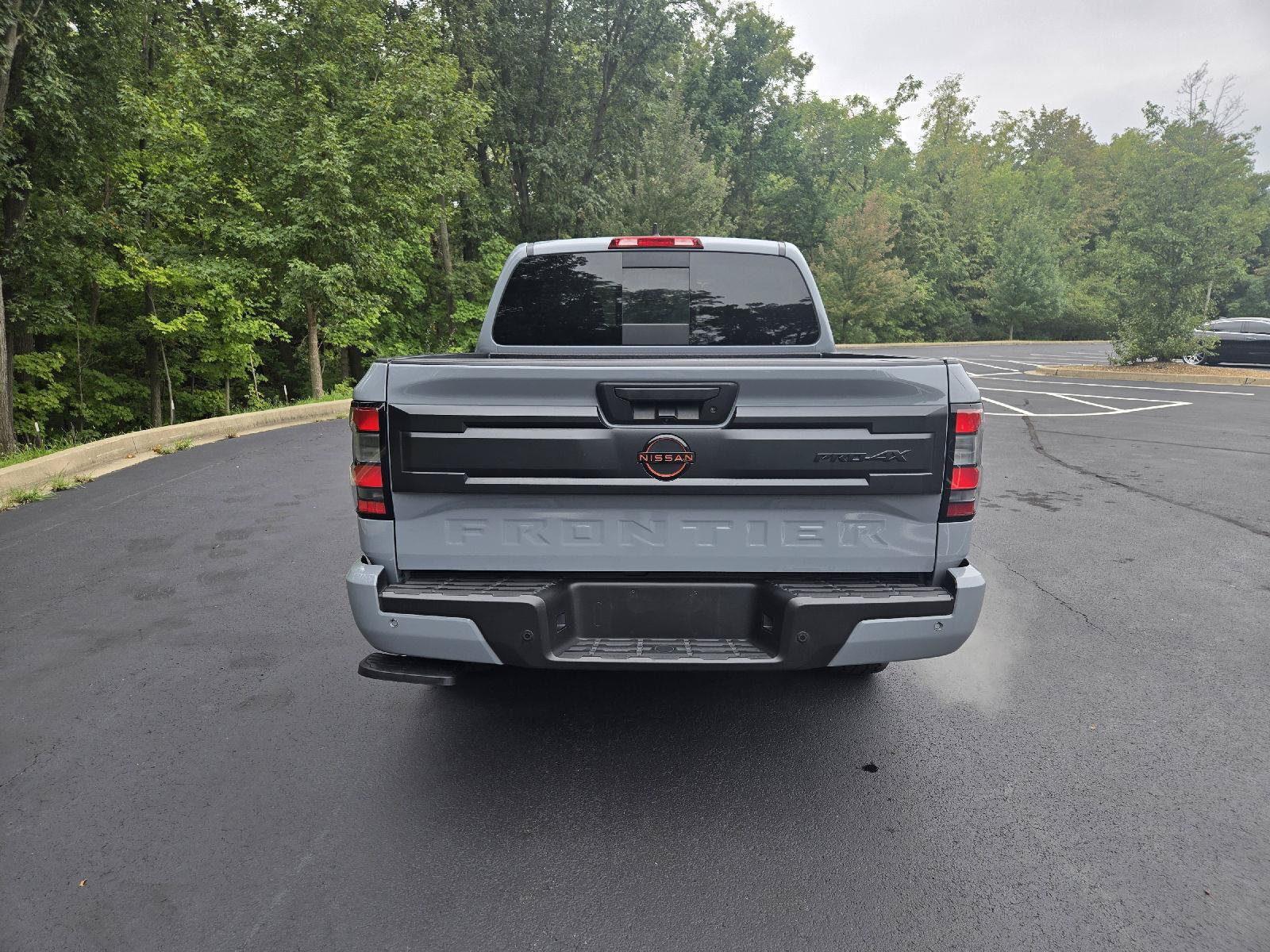 Used 2025 Nissan Frontier PRO-4X AWD/4WD image 8