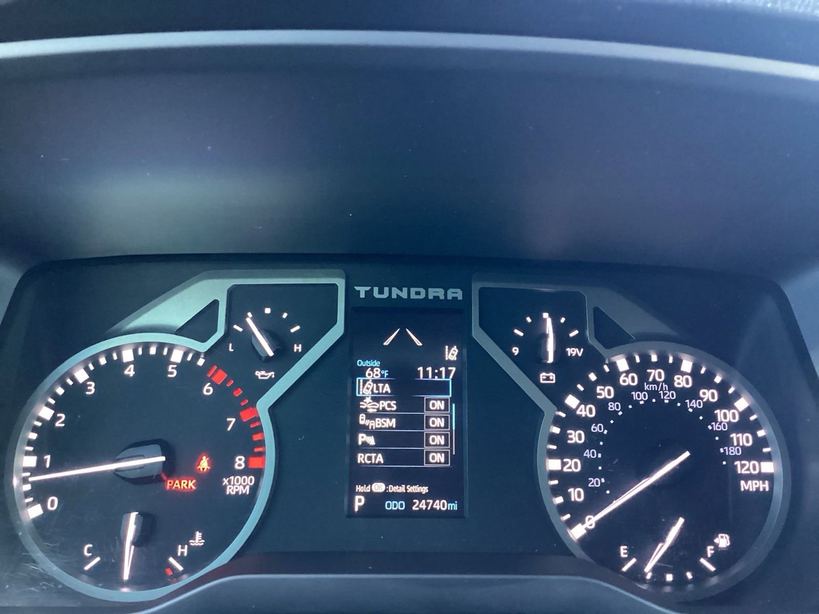 Used 2022 Toyota Tundra SR5 w/ Convenience Package image 9