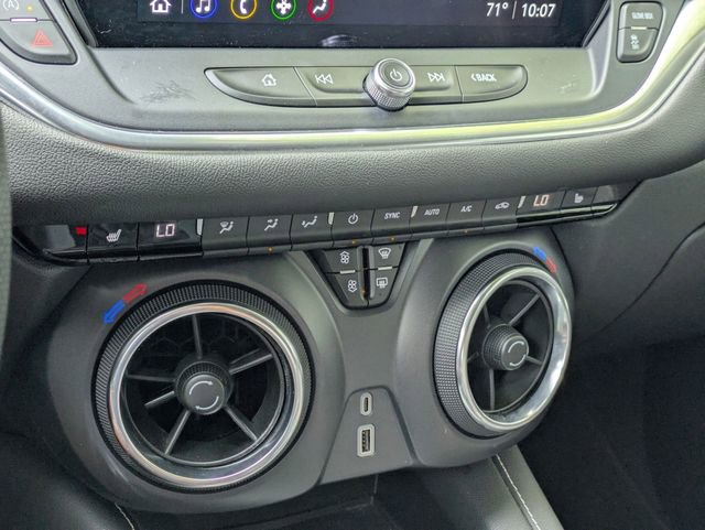 Used 2025 Chevrolet Blazer LT image 22