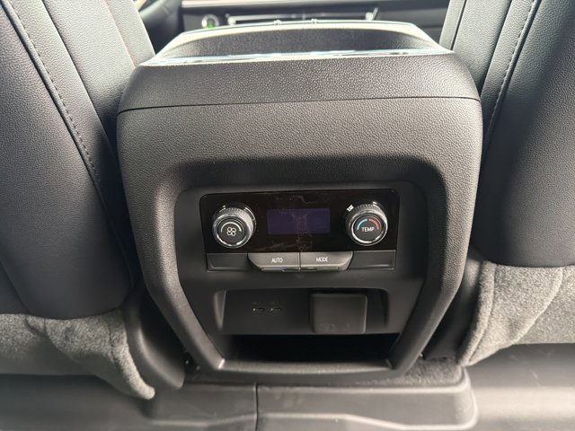 New 2026 Chevrolet Traverse Z71 w/ Enhanced Driving Package image 31