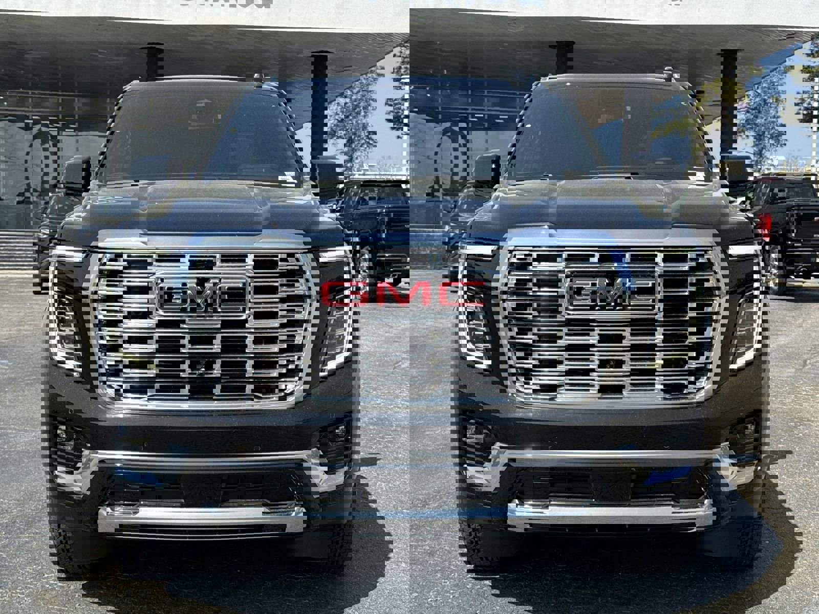 New 2026 GMC Yukon Denali w/ Sun & Power Step Package image 3