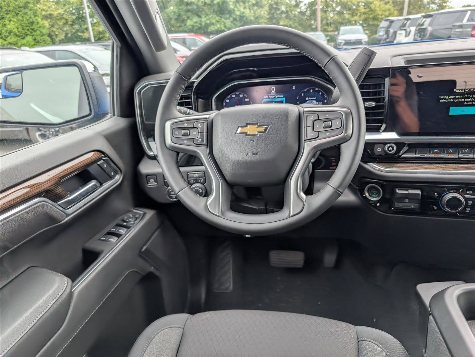 New 2025 Chevrolet Silverado 1500 LT AWD/4WD image 13