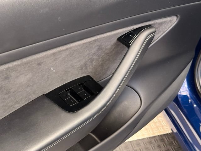 Used 2019 Tesla Model 3 Standard Range Plus RWD image 16