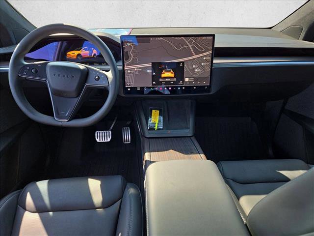 Used 2024 Tesla Model X image 18