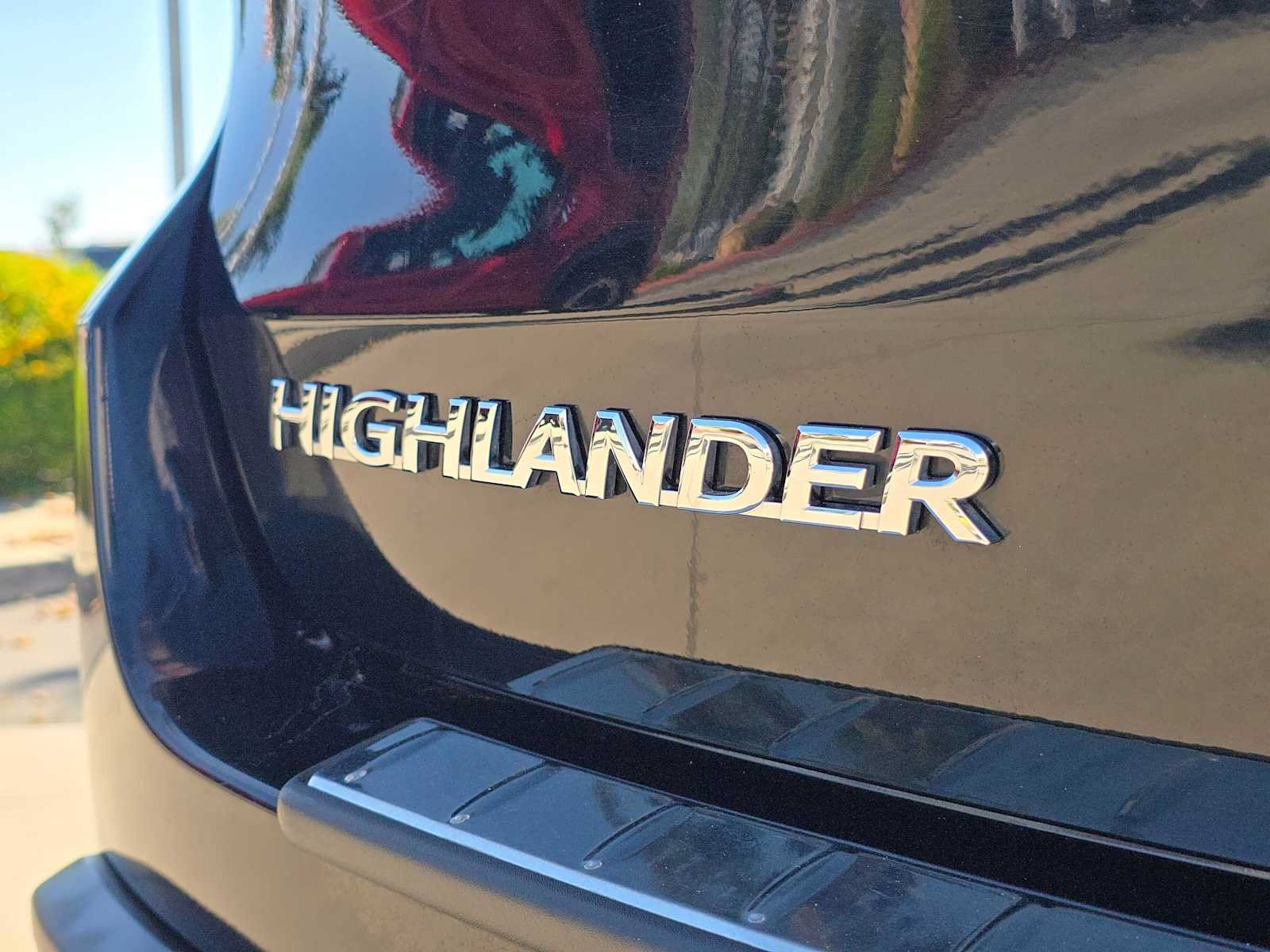 Used 2018 Toyota Highlander LE FWD image 13