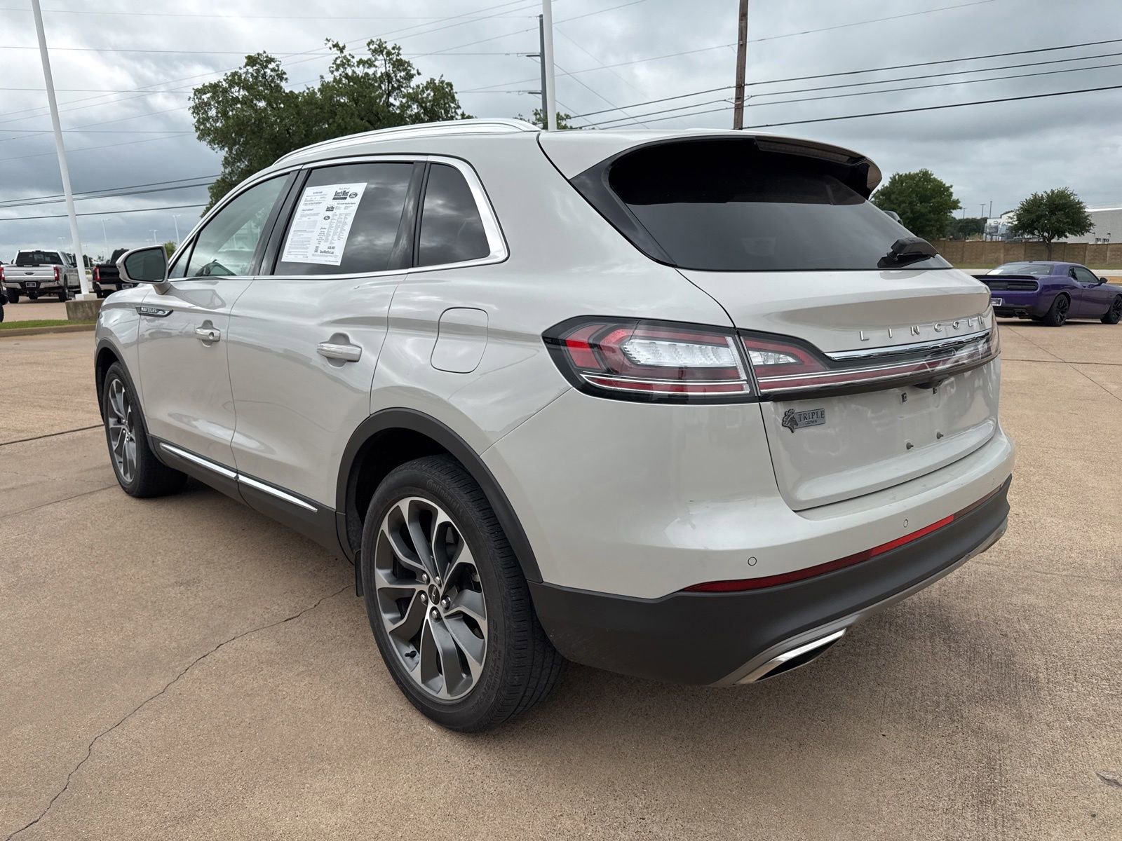 Used 2023 Lincoln Nautilus Reserve w/ Luxury Package AWD/4WD image 5