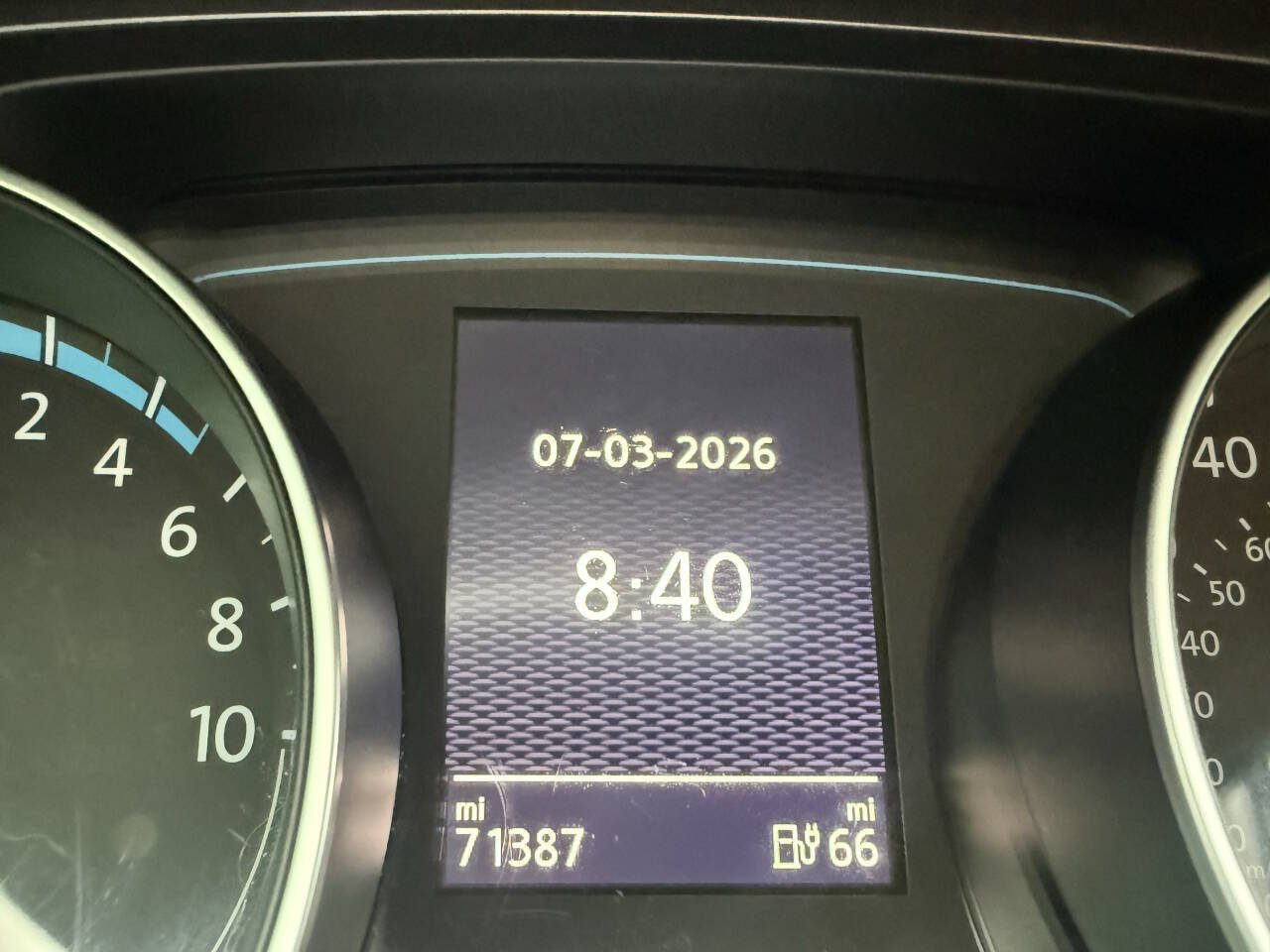Used 2016 Volkswagen e-Golf SE FWD image 21