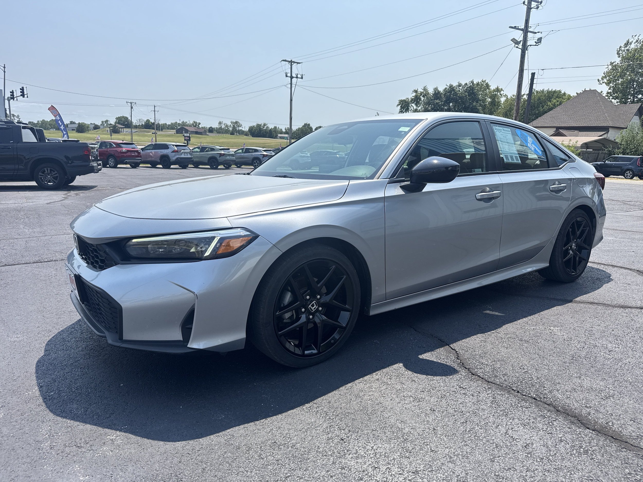 Used 2025 Honda Civic Sport image 2