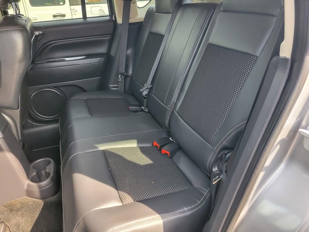 Used 2014 Jeep Compass Latitude image 9