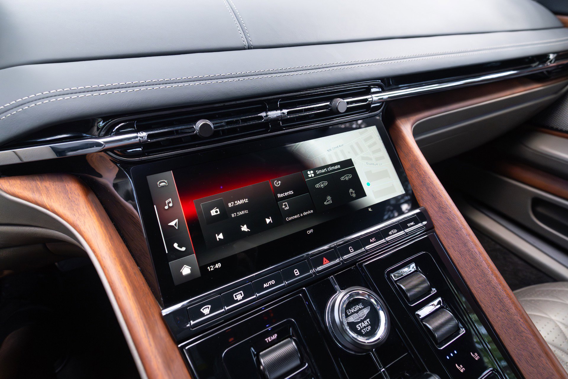 Used 2024 Aston Martin DB12 Convertible RWD image 79