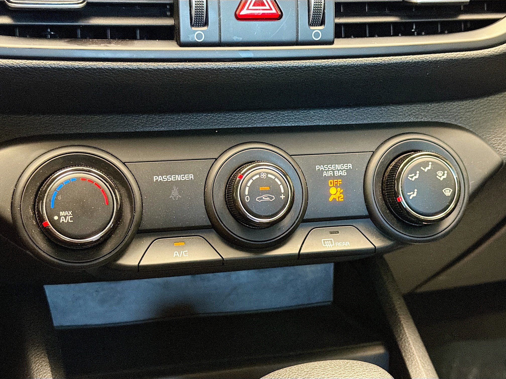 Used 2024 Kia Forte LXS image 10