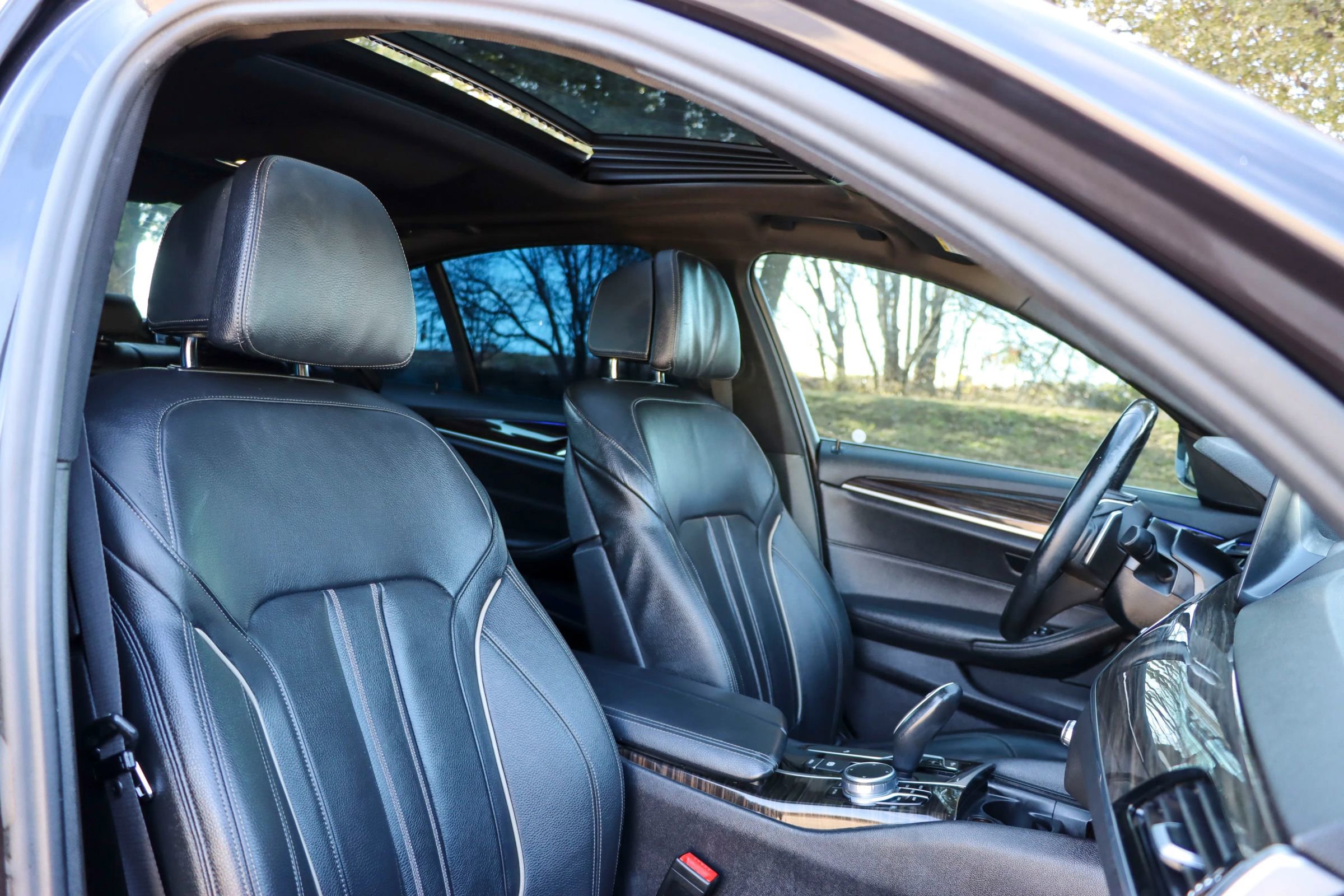 Used 2018 BMW 530i xDrive image 21