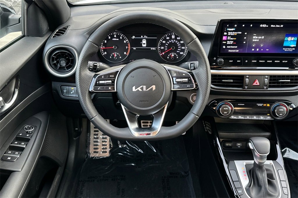Used 2023 Kia Forte GT-Line image 15