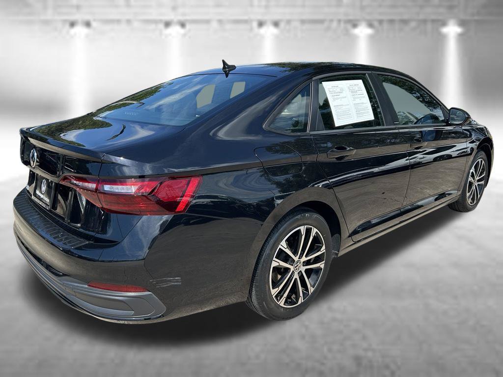 Used 2023 Volkswagen Jetta Sport FWD image 6