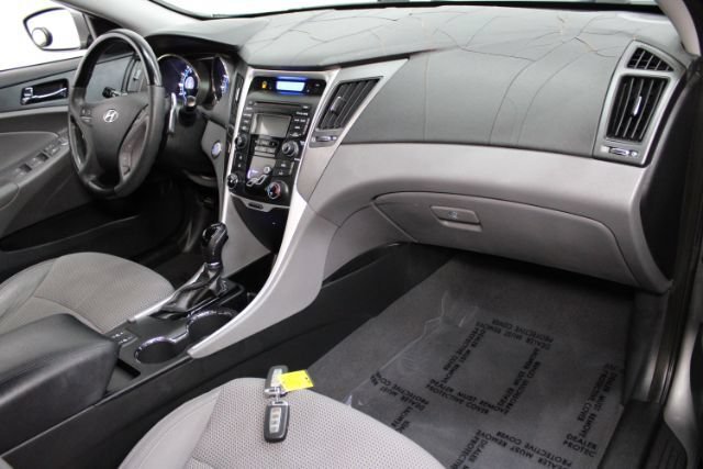 Used 2013 Hyundai Sonata SE FWD image 19