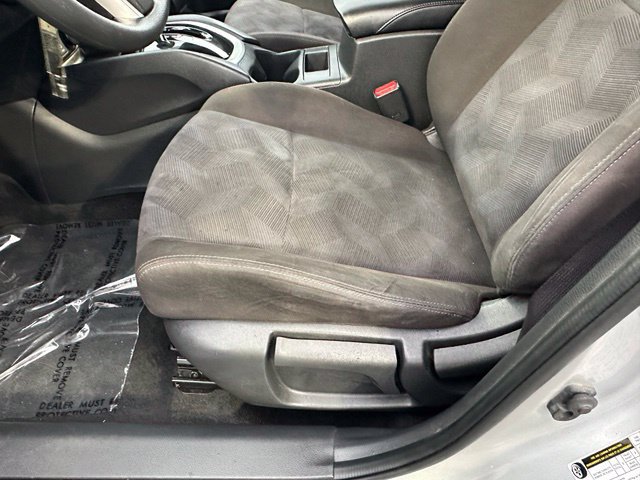 Used 2015 Nissan Rogue S FWD image 25