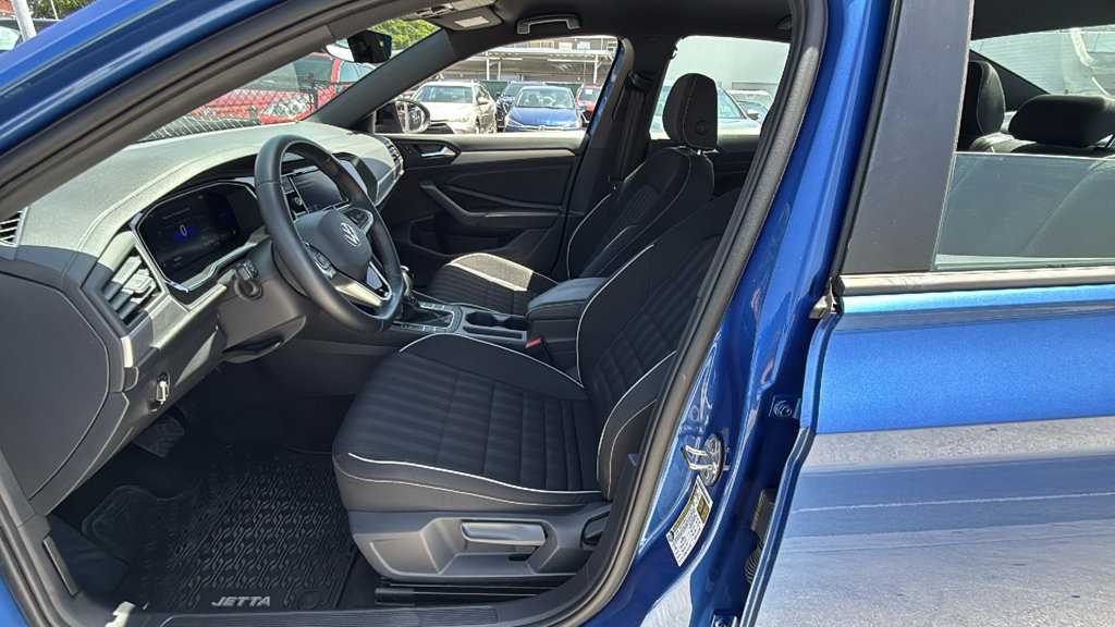 Used 2022 Volkswagen Jetta Sport FWD image 23