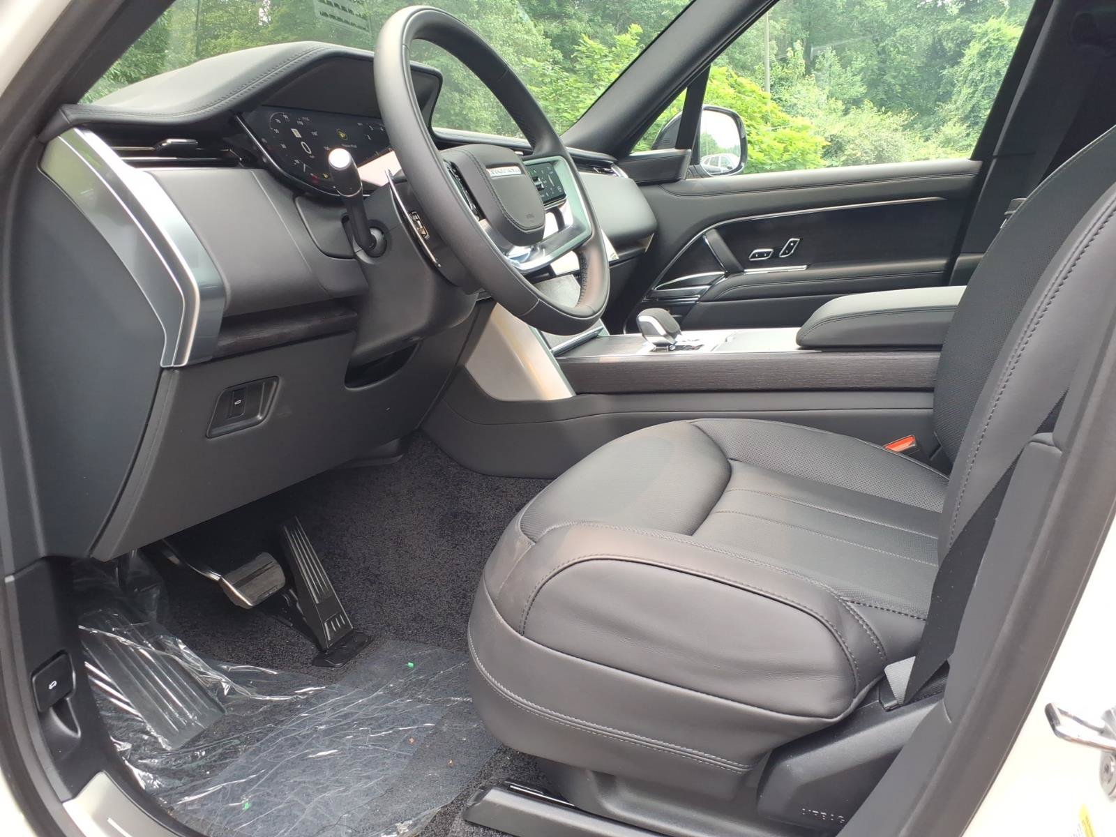 New 2026 Land Rover Range Rover SE AWD/4WD image 17