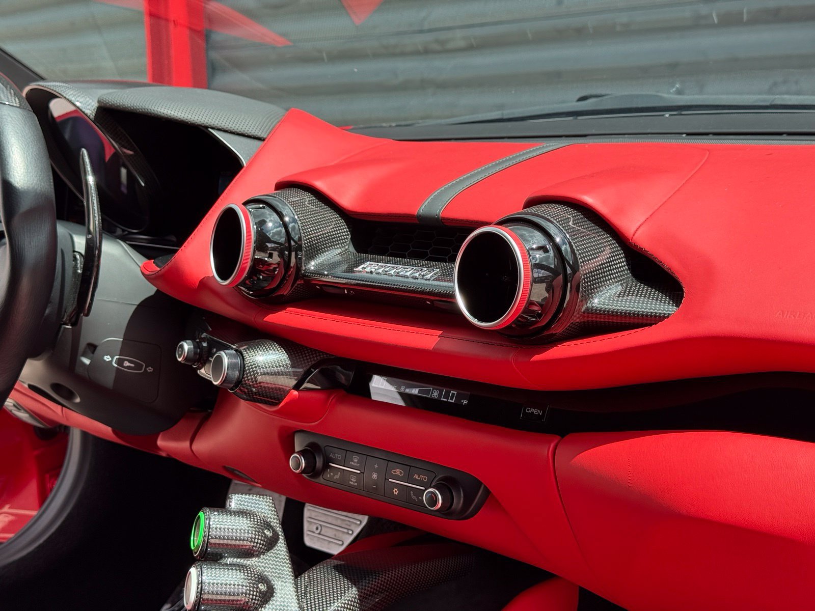 Used 2020 Ferrari 812 Superfast RWD image 58