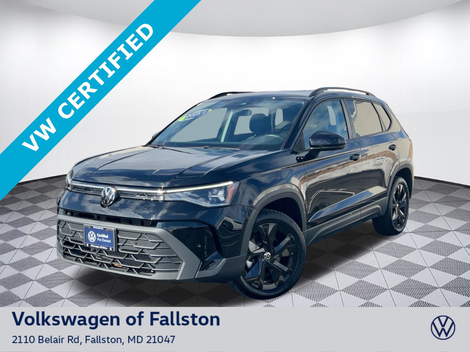 Used 2025 Volkswagen Taos SE FWD image 1