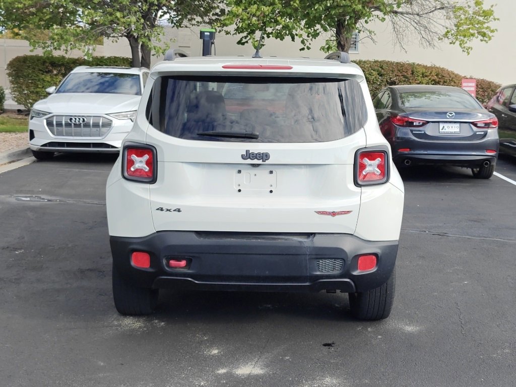 Used 2016 Jeep Renegade Trailhawk image 6