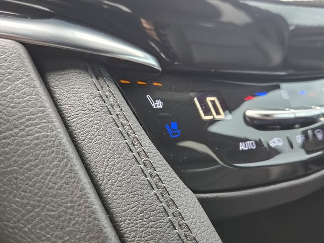 Used 2024 Cadillac XT6 Sport w/ Technology Package AWD/4WD image 27