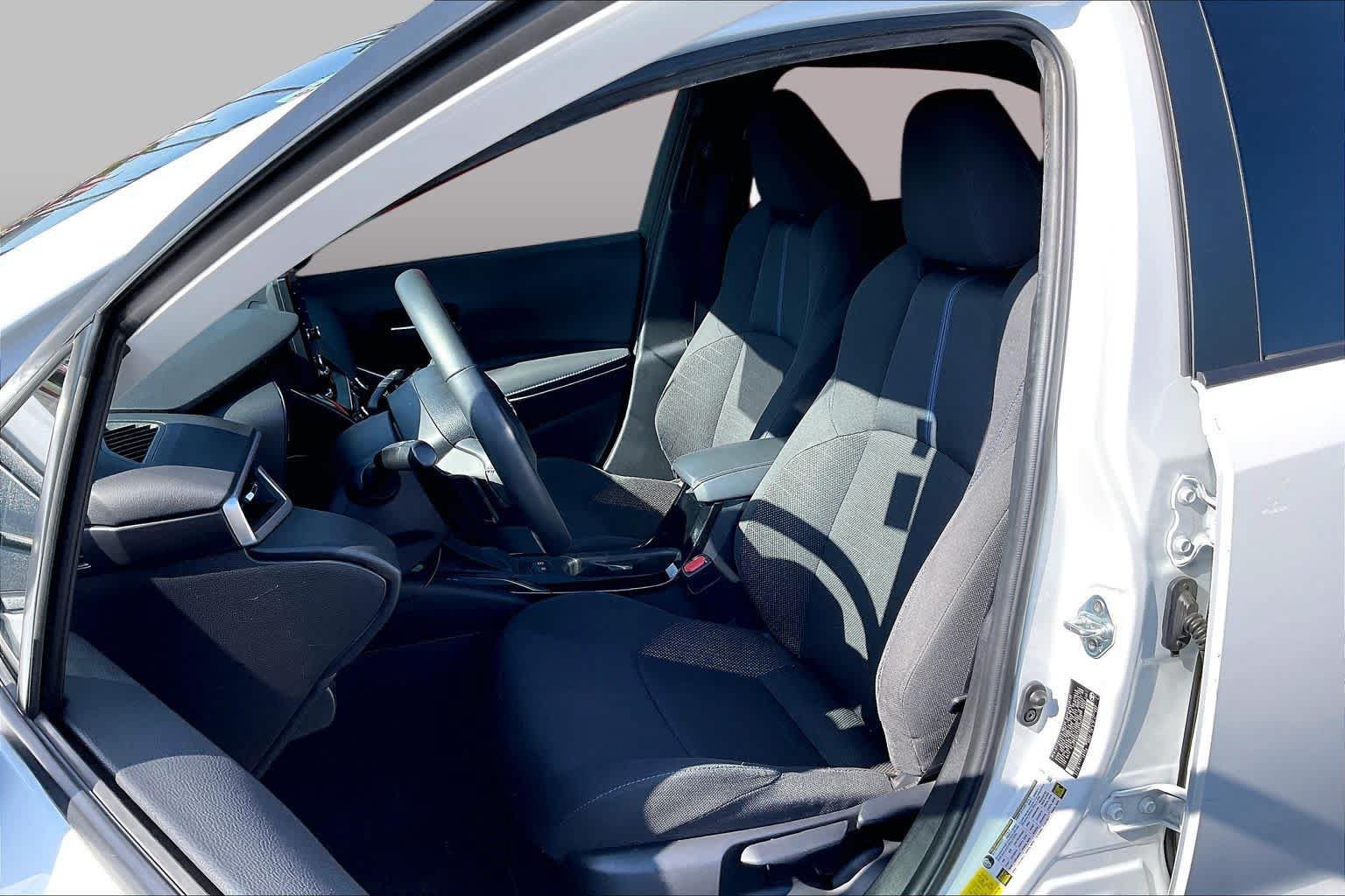 Used 2022 Toyota Corolla SE w/ Carpet Mat Package (TMS) FWD image 7