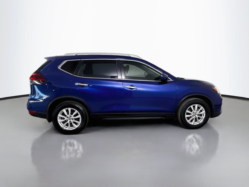 Used 2020 Nissan Rogue SV FWD image 11