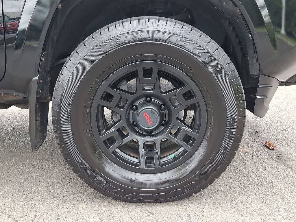 Used 2016 Toyota Tacoma TRD Sport w/ Towing Package AWD/4WD image 26