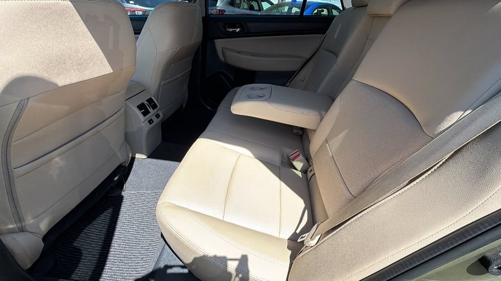 Used 2017 Subaru Outback 2.5i Limited AWD/4WD image 16