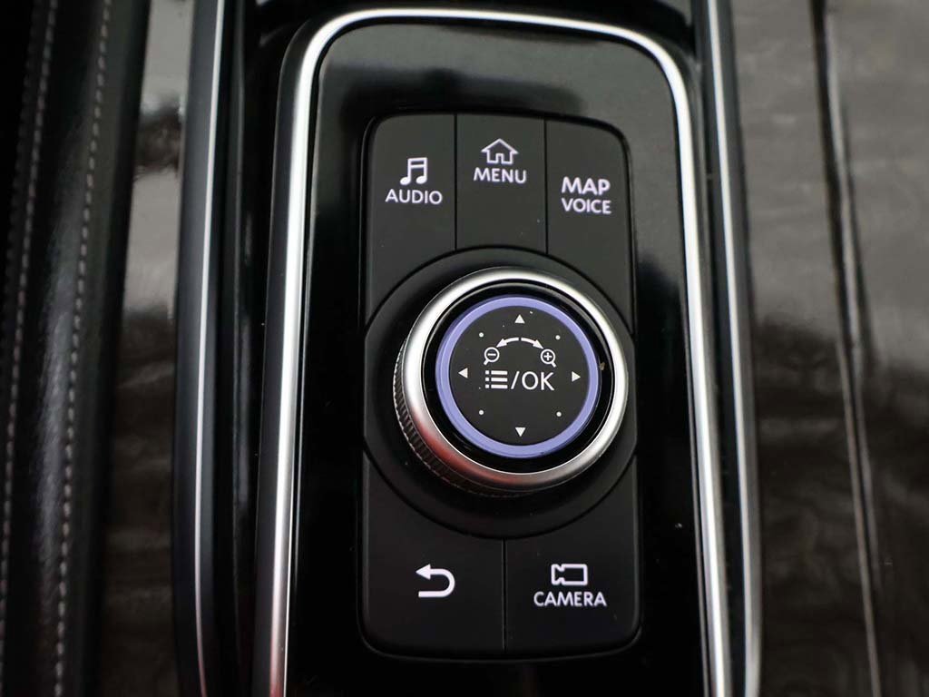 Used 2024 Nissan Armada Platinum image 57