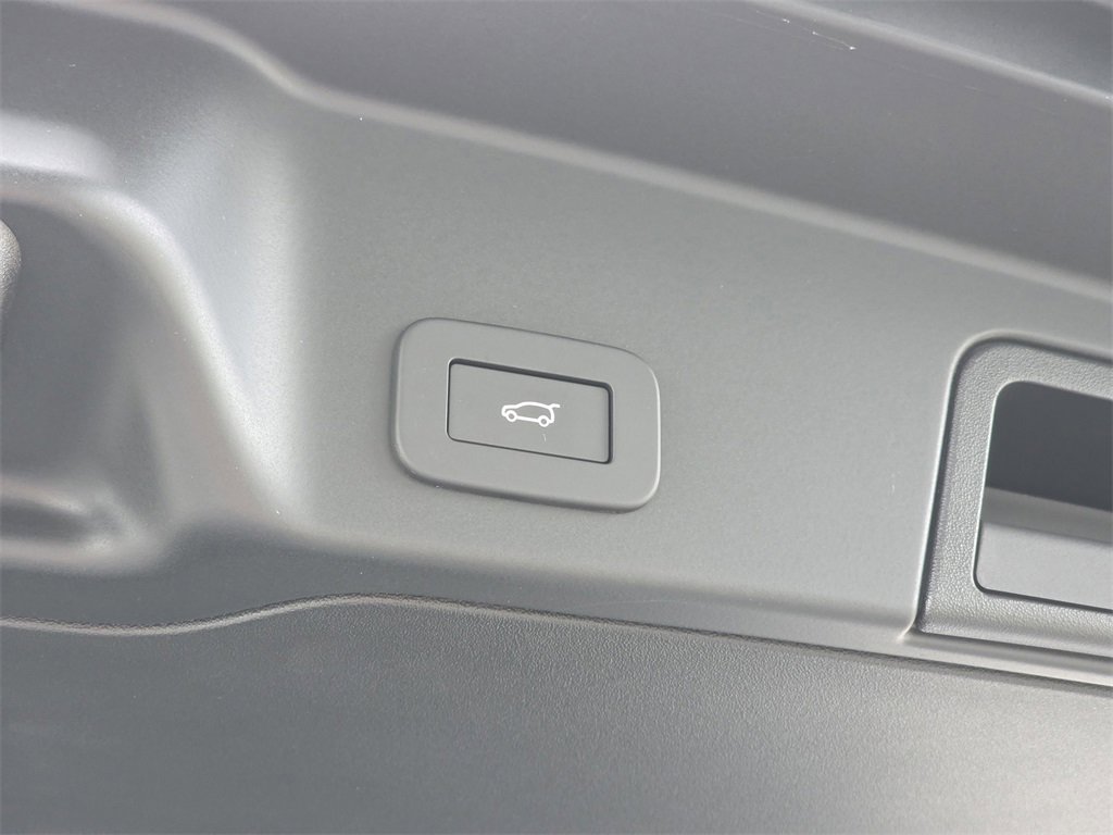 New 2026 Land Rover Range Rover Evoque S image 13