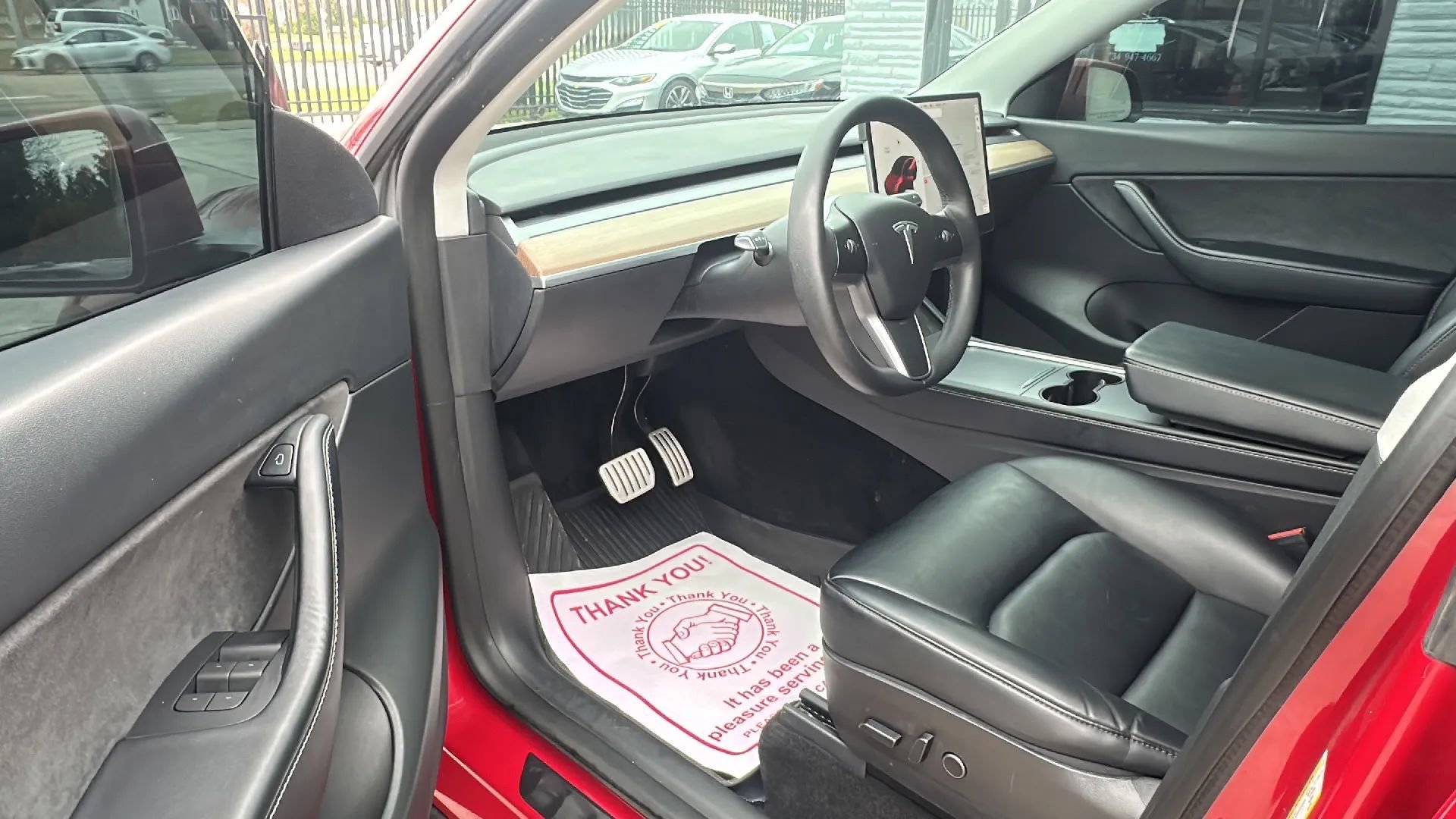 Used 2022 Tesla Model Y Performance image 9