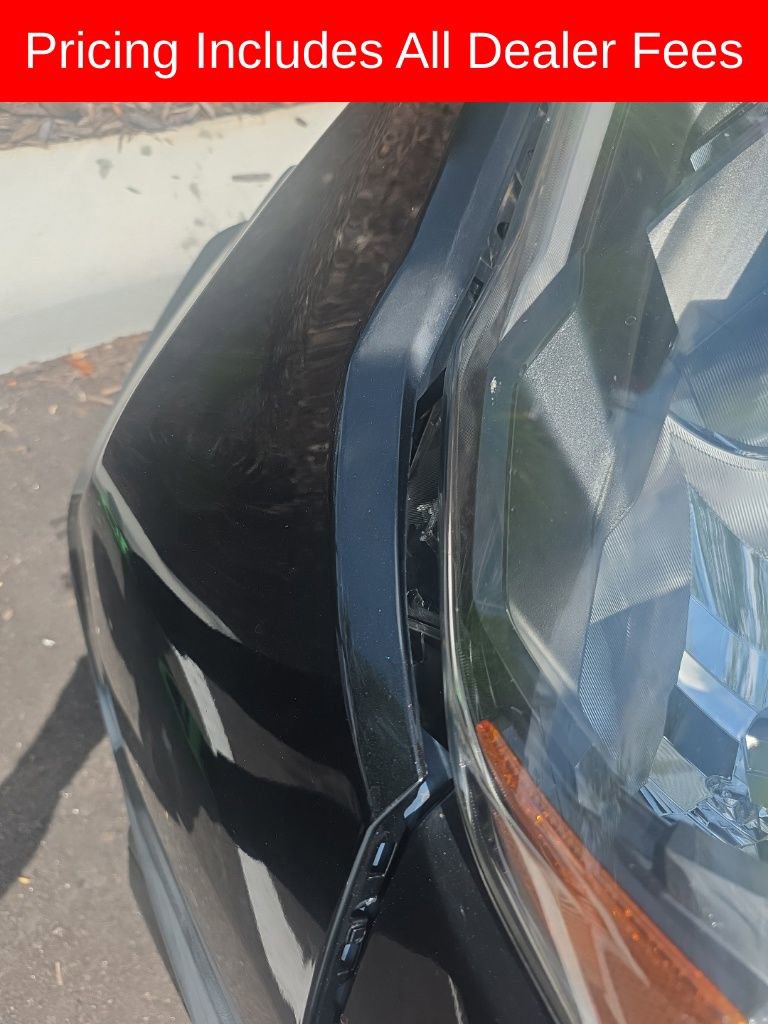 Used 2020 Nissan Rogue SV AWD/4WD image 14