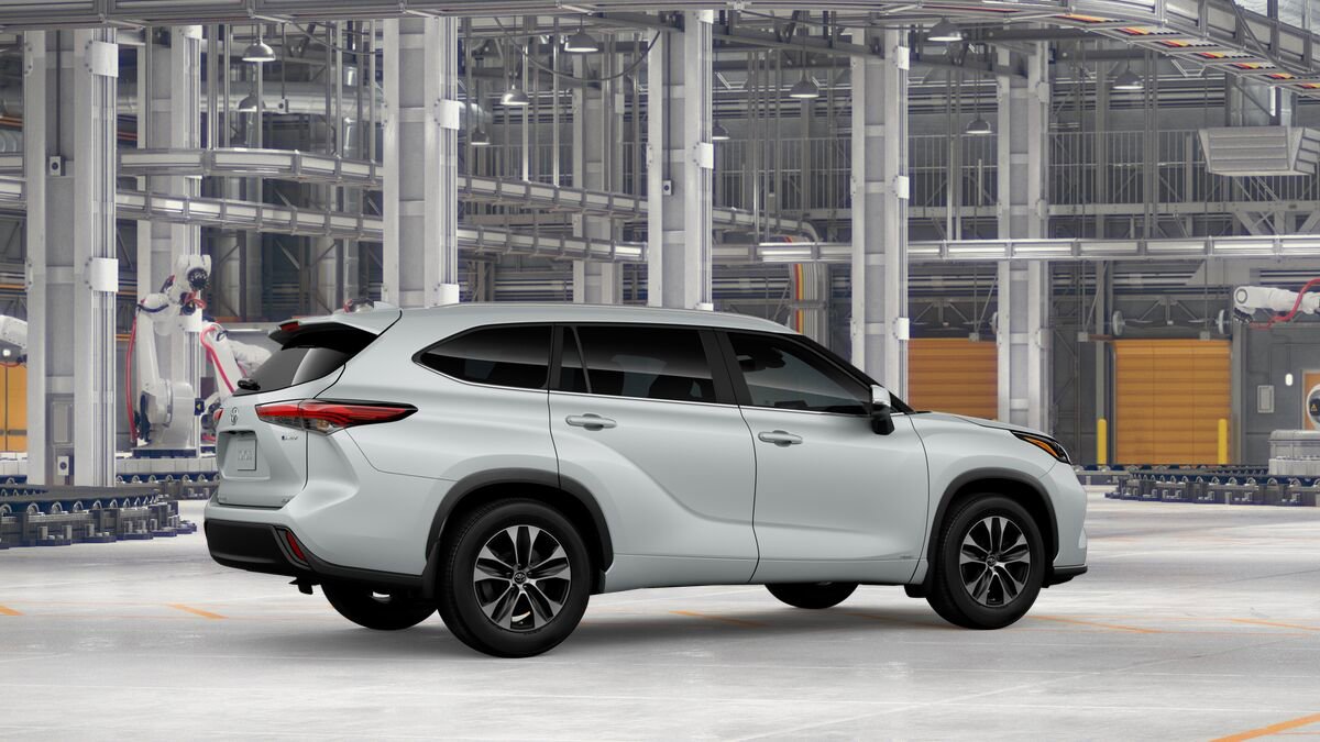 New 2026 Toyota Highlander XLE image 14