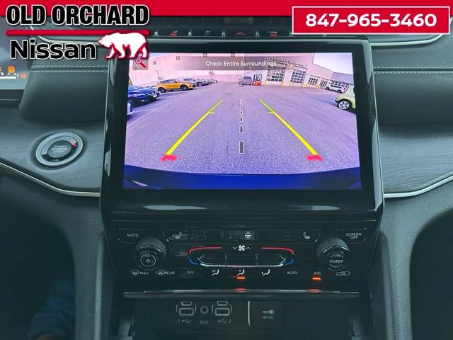 Used 2023 Jeep Grand Cherokee L Limited AWD/4WD image 16