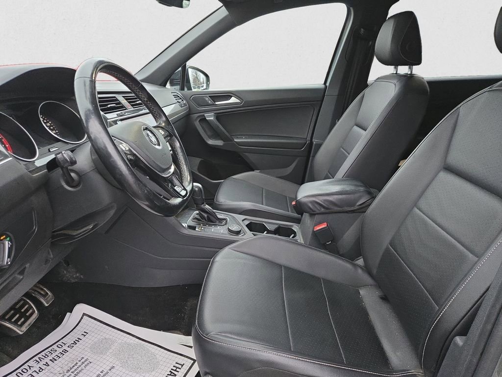 Used 2021 Volkswagen Tiguan SE R-Line image 13
