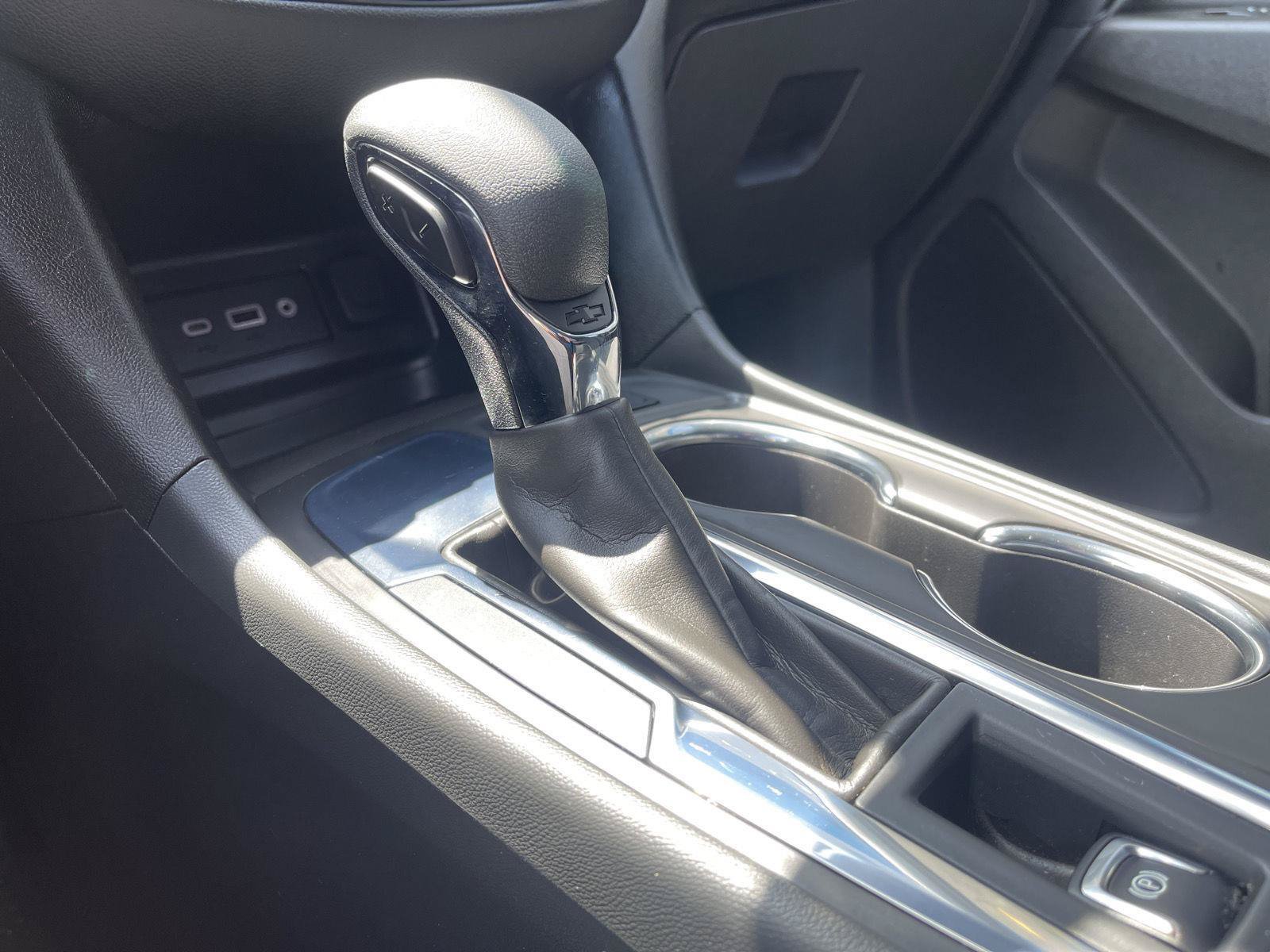 Used 2024 Chevrolet Equinox LT w/ LPO, Floor Liner Package FWD image 29