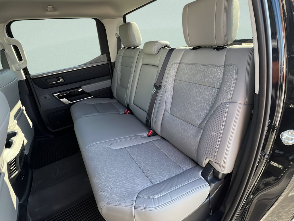 Used 2024 Toyota Tundra Limited AWD/4WD image 10