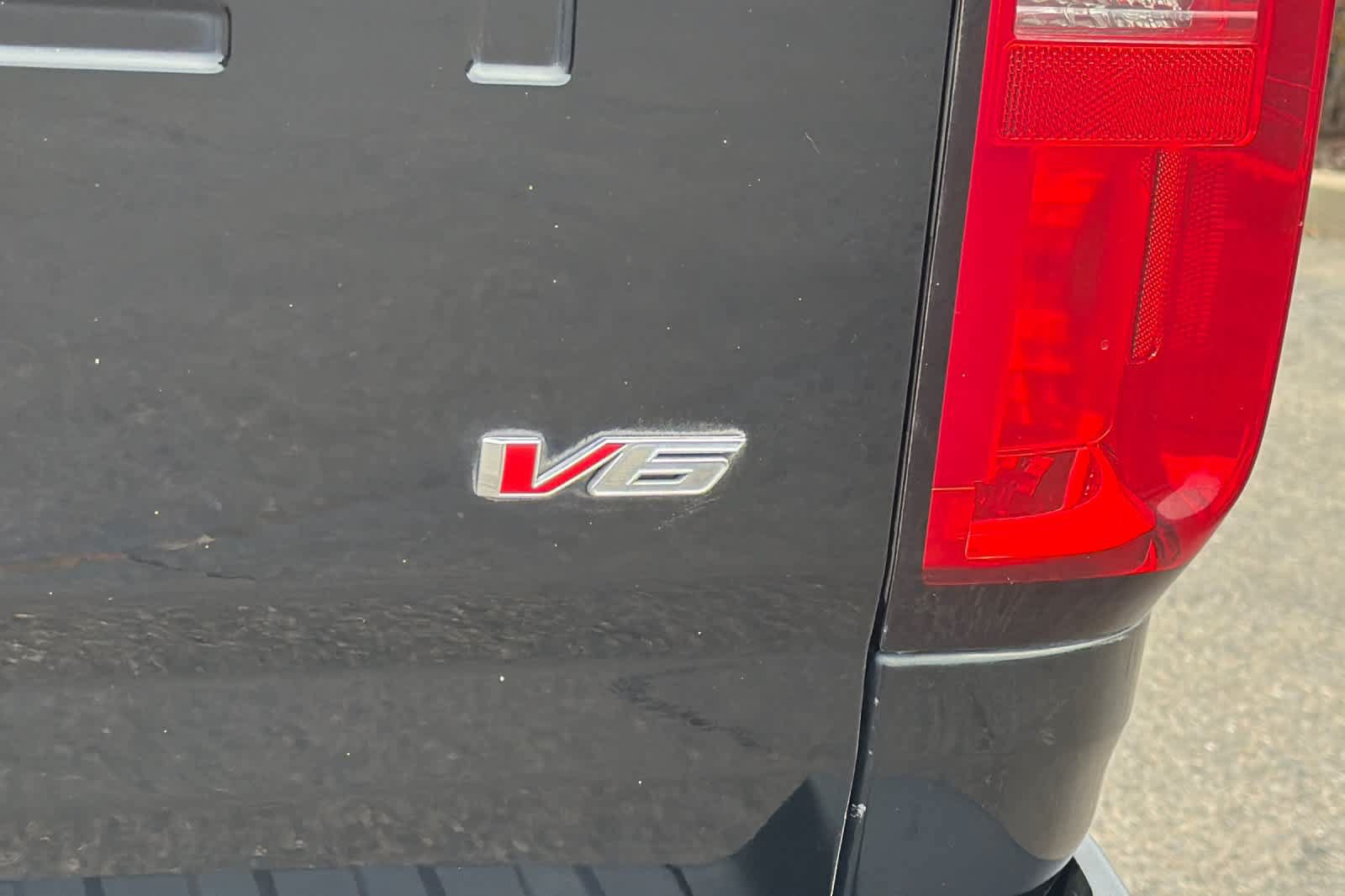 Used 2021 Chevrolet Colorado LT w/ LT Convenience Package RWD image 29