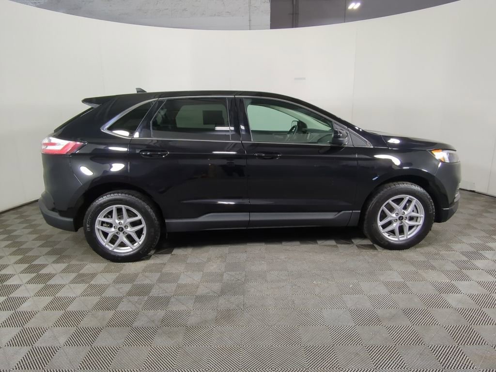 Certified 2024 Ford Edge SEL image 10